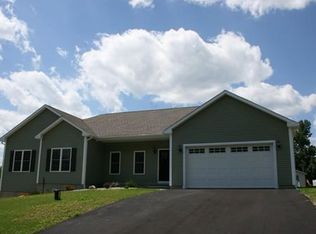 15 Longview Cir, Ludlow, MA 01056
