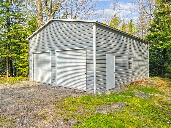 3rd image of 19430 Carter Rd