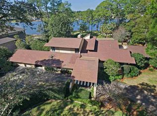 4 Hyde Park Rd, Pensacola, FL 32503