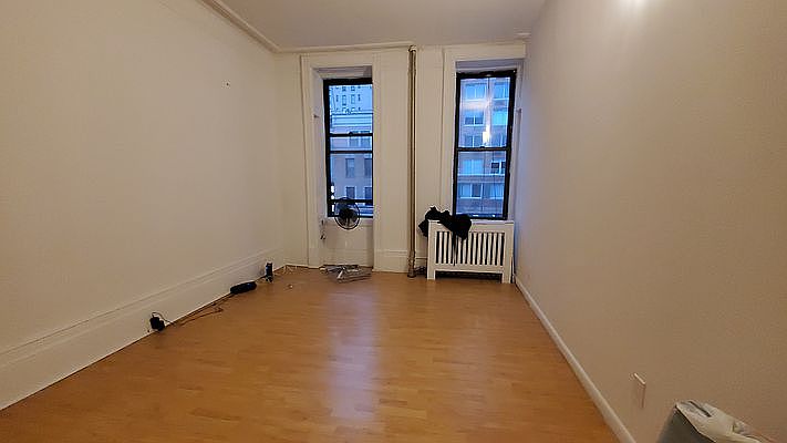 1st image of 220 W 72nd St APT 3F