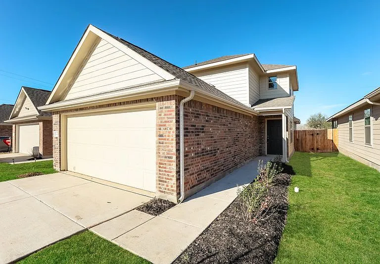 10471 Clearwater Way — Photo 3