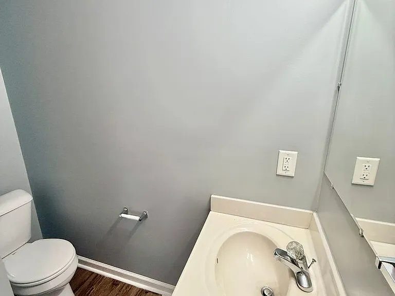 3303 Leslie Ct — Photo 12