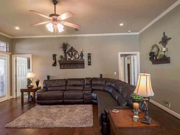 5th image of 2710 River Birch Pl
