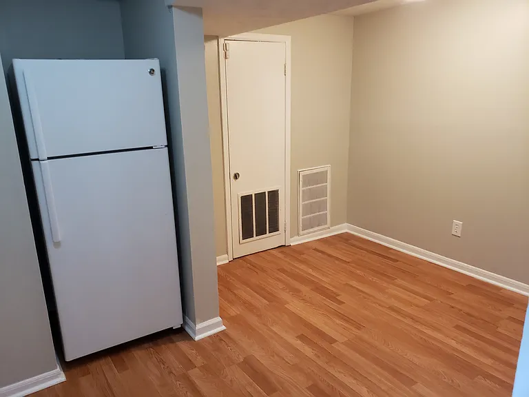 2740 Miles Cir #D — Photo 18