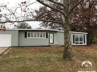 3332 SW Burlingame Rd, Topeka, KS 66611