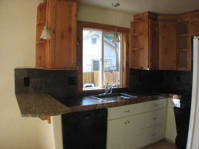 8652 Golden Ave #3 — Photo 10