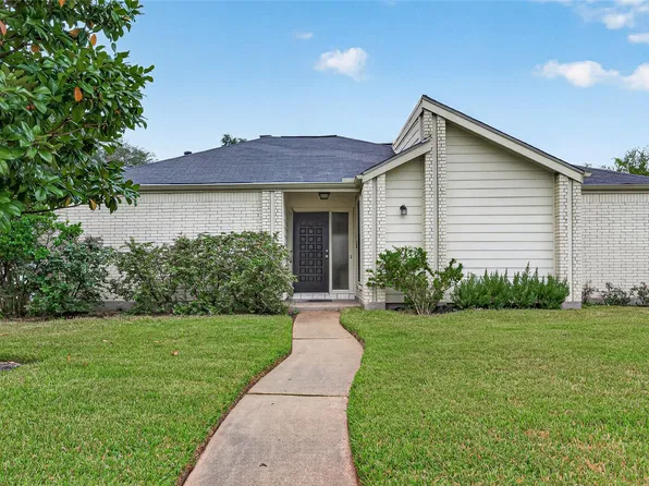 5518 Council Grove Ln, Houston, TX 77088