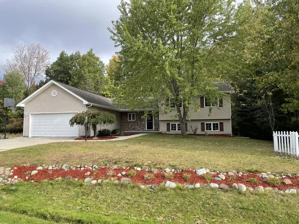 2875 Noralin Dr, Alpena, MI 49707