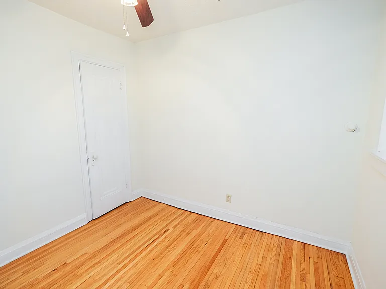 Fremont Apartments — Photo 32
