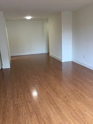 Rented by 280 Park Avenue South Realty | media 19