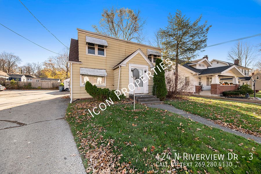 1st image of 424 N Riverview Dr #3