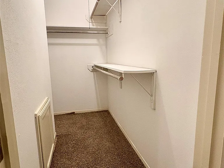 14213 Lost Meadow Ln — Photo 31
