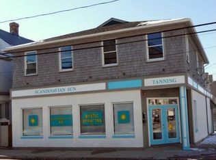 651 Thames St, Newport, RI 02840