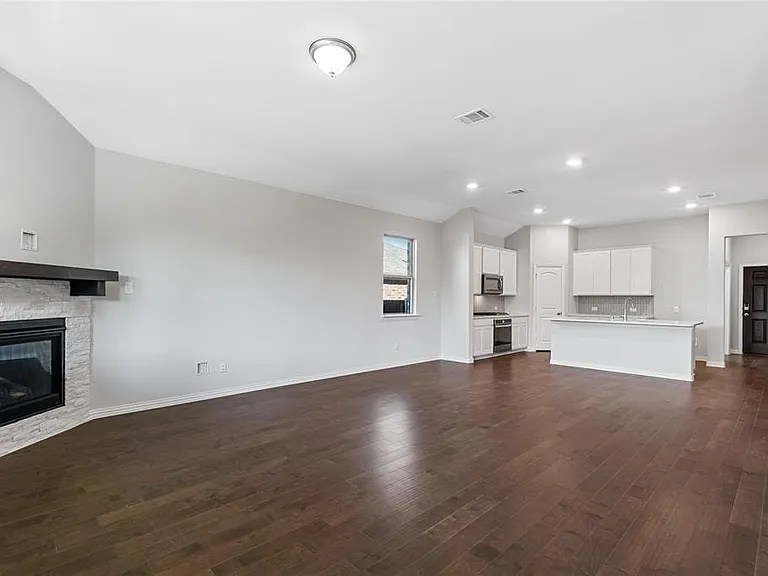 5117 Unity Dr — Photo 3