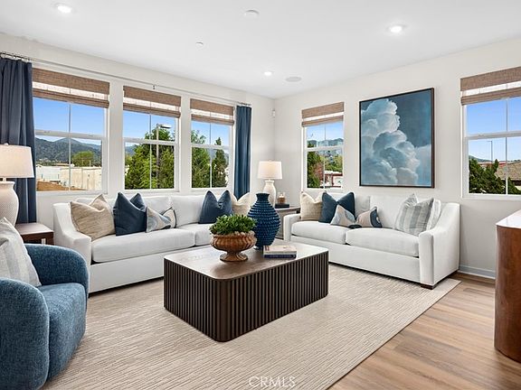 4th image of 537 Gregory Way