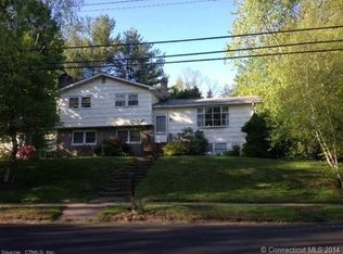 239 Wintergreen Ave, Hamden, CT 06514