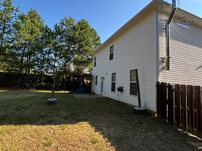 107 Oliver Hardy Ct — Photo 7