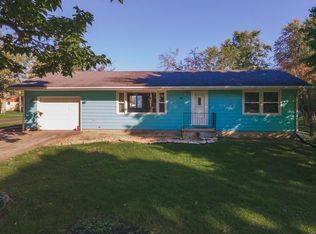 209 W Olive St, Minier, IL 61759