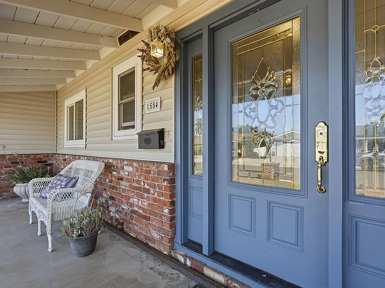 1554 American Beauty Dr — Photo 2