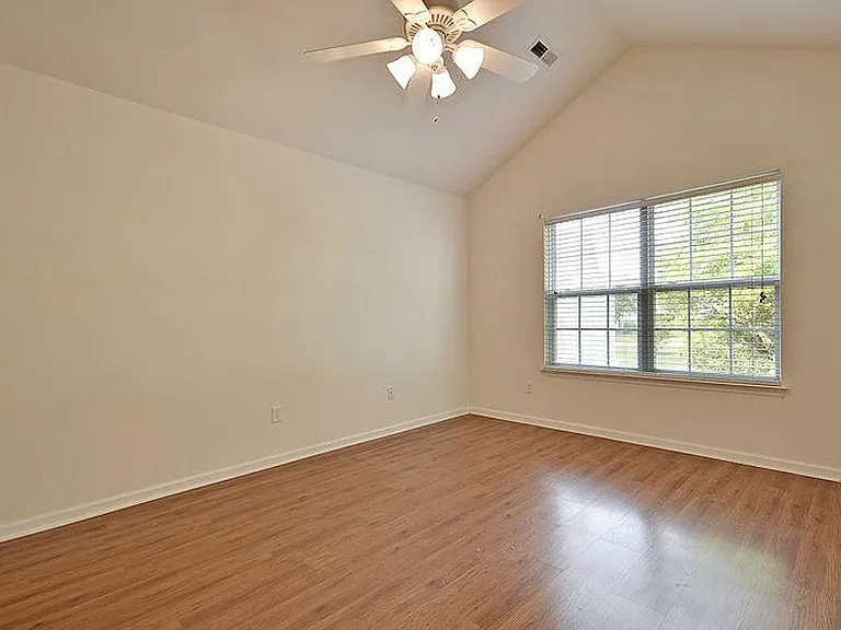 8706 Grassy Oak Trl — Photo 16