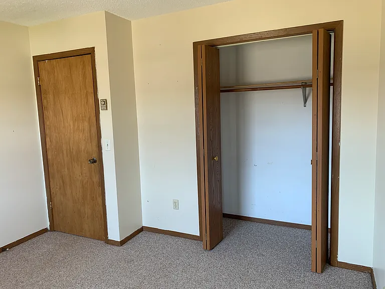 1112 Devney Dr #2 — Photo 7