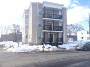 144 Union St APT 2R, Manchester, NH 03103