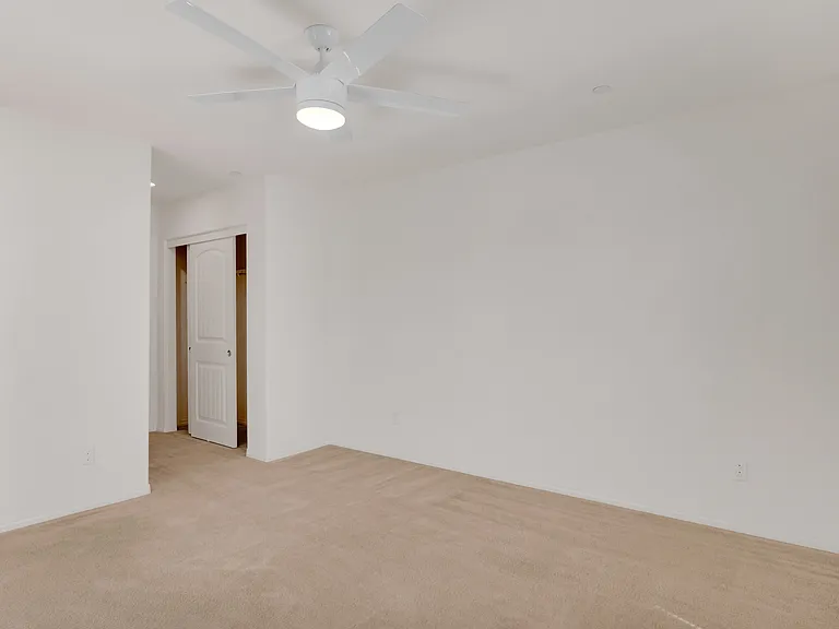 24134 Tuscany Ave — Photo 13