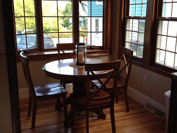 Breakfast nook in Kitchen