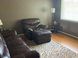 40541 Pickett Ridge Rd, Sterling Heights, MI 48313