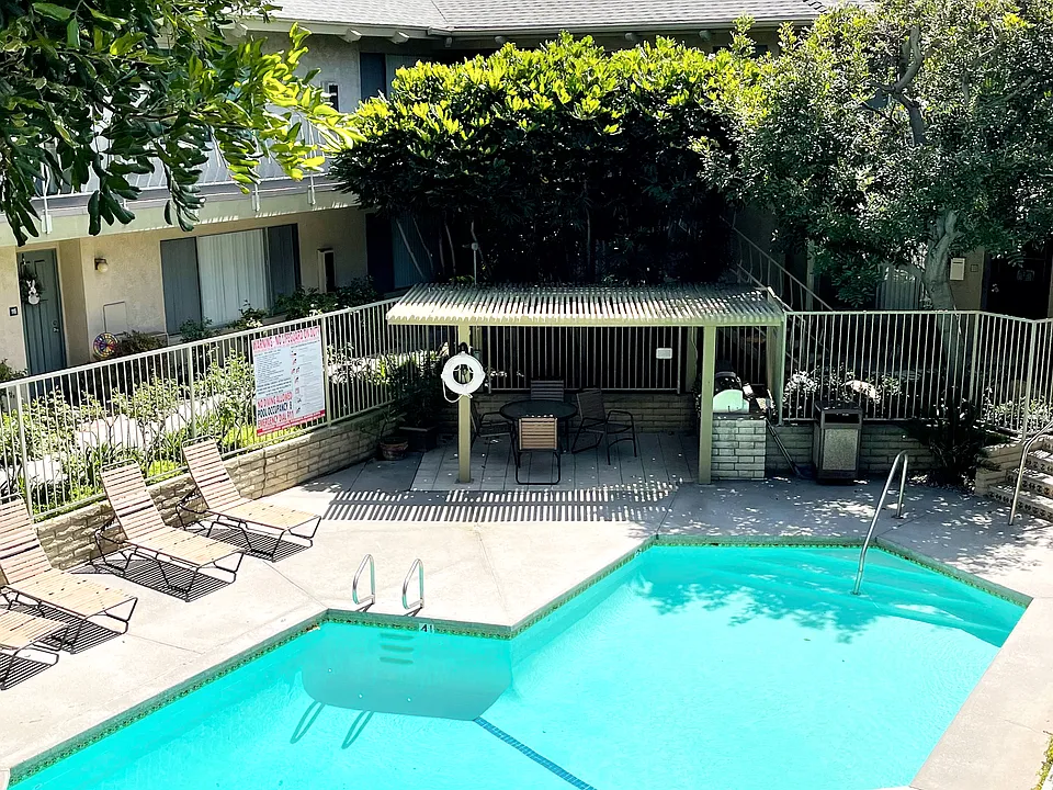 Stoneridge Apartments