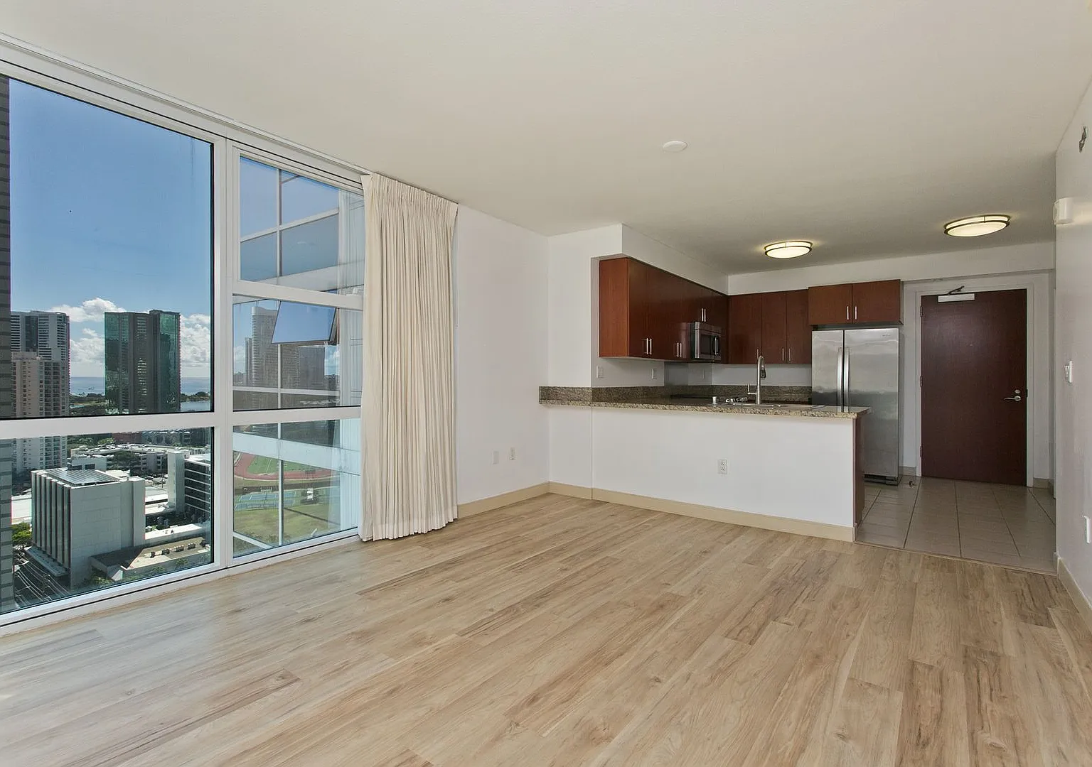 909 Kapiolani #2408 1 Bd W/ Parking All Utilities Included — Photo 1