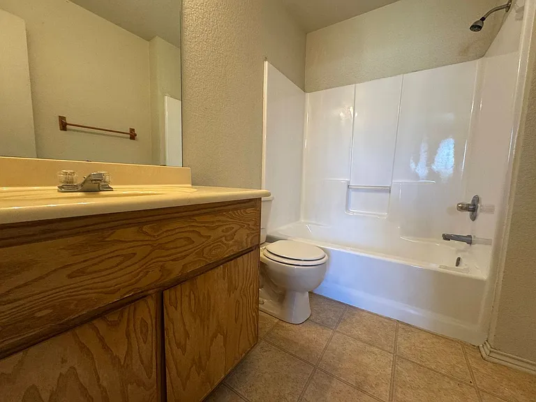 2801 Alma Dr — Photo 16