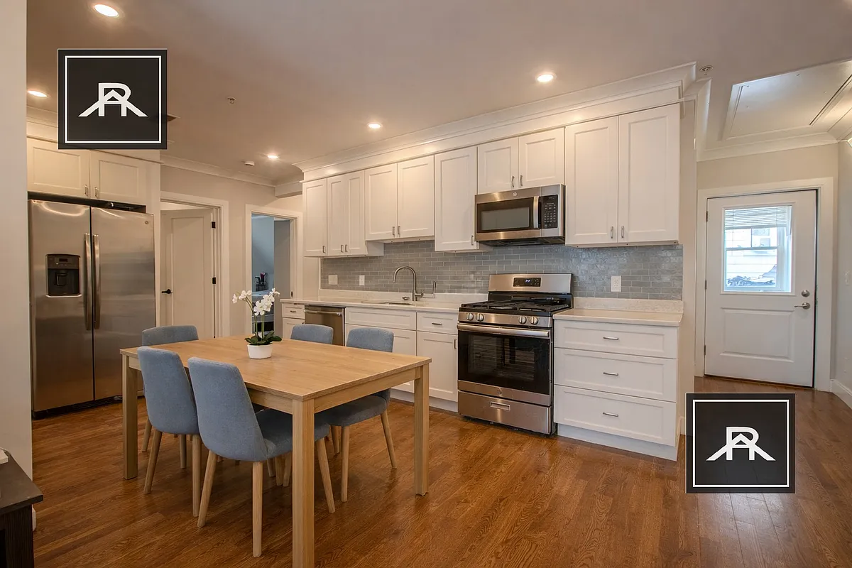 Building Photo - 55 Quint Ave #2