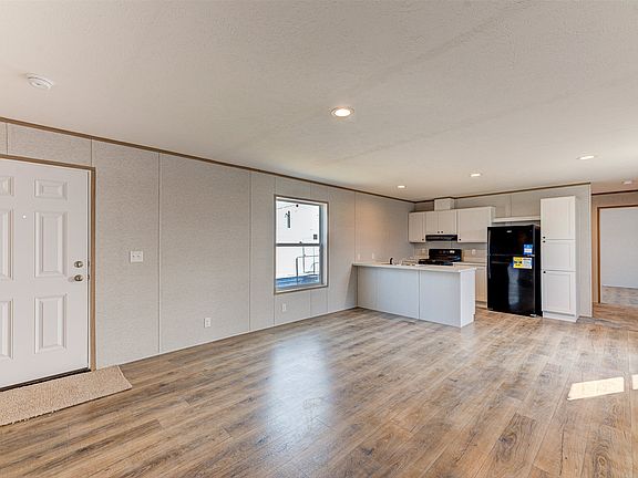 5th image of 2765 Wylie Dr Trailer 59
