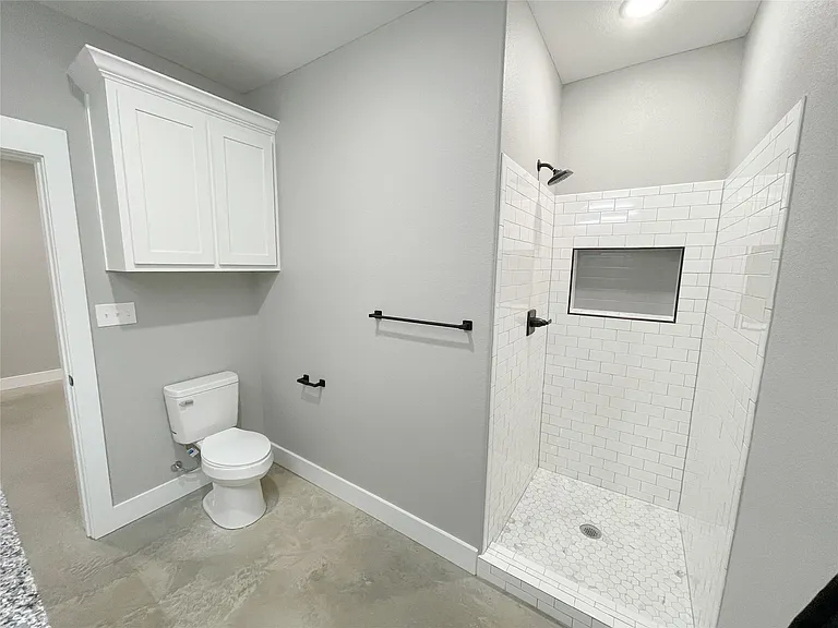 122 E Harrison St — Photo 13