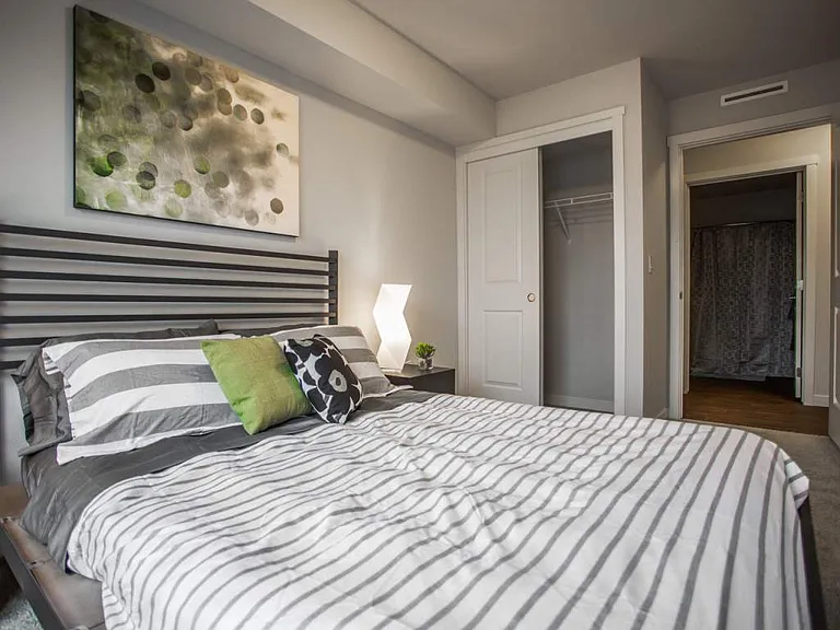 1291 N McEachern Dr — Photo 3
