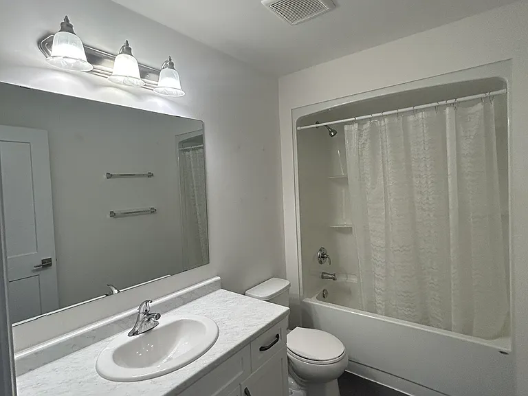 12 Winterton Ct — Photo 16