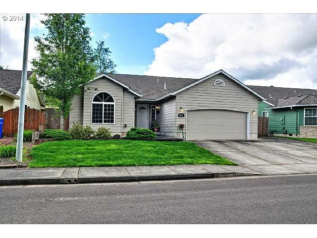 694 Shannon Ct photo 1