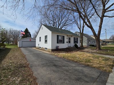 418 Skaro St, Saint Peter, MN, 56082