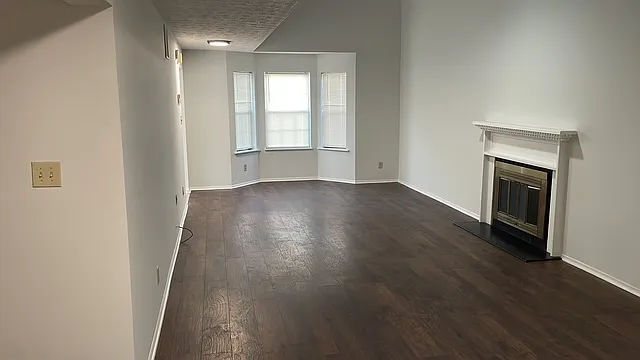 1162 Winston Dr — Photo 8
