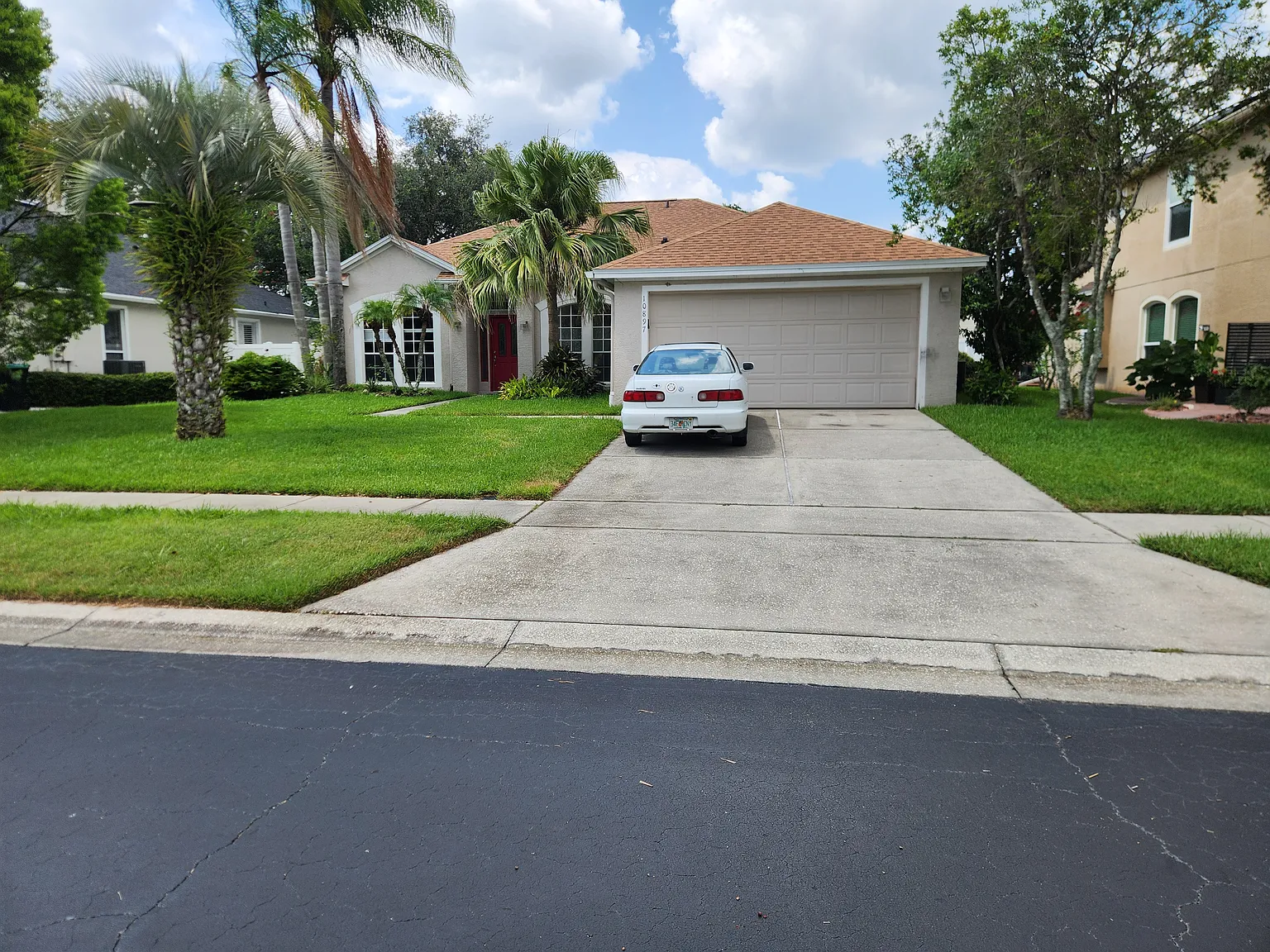 3 bed, 1862 sqft, $2,500 — Photo 1