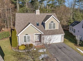 130 Hampton Mdws, Hampton, NH 03842