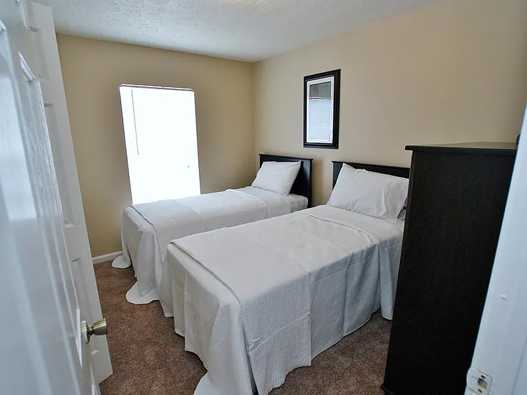 Green Meadow Apartments — Photo 36
