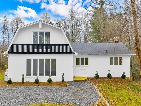 680 Nikanor Rd, West Jefferson, NC 28694