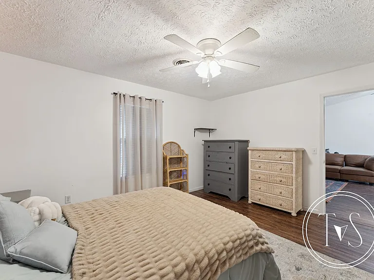 32 Gregory Ct — Photo 25