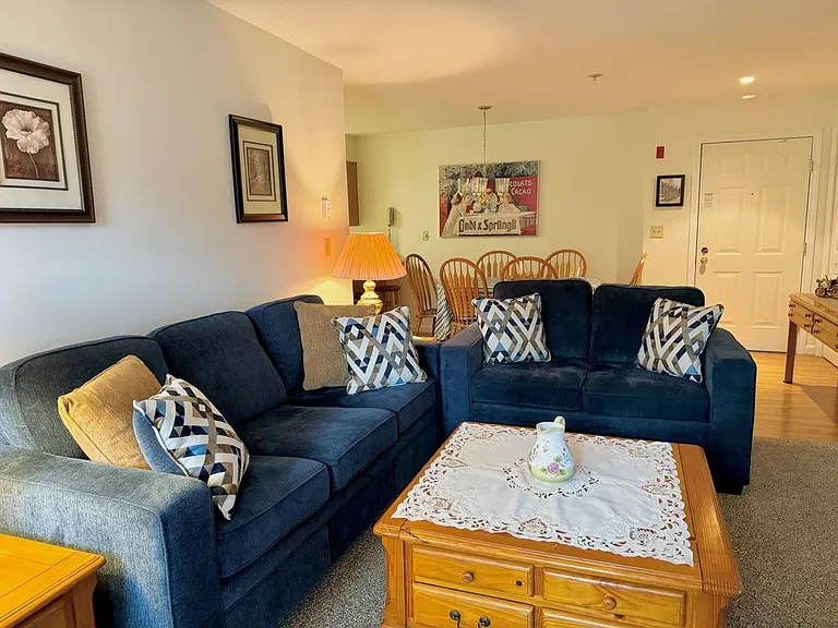 227 Main St #201 — Photo 4