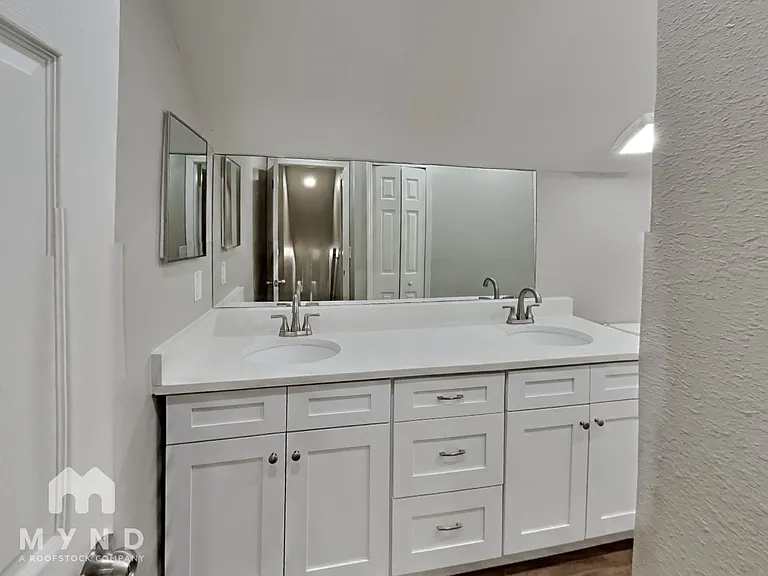 6119 Sand Key Ln — Photo 14