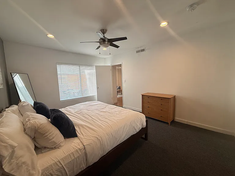 415 N Oakhurst Dr #106 — Photo 7