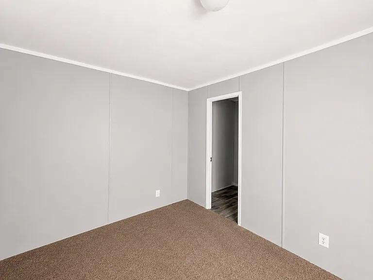 38 W Manor St #38B — Photo 3