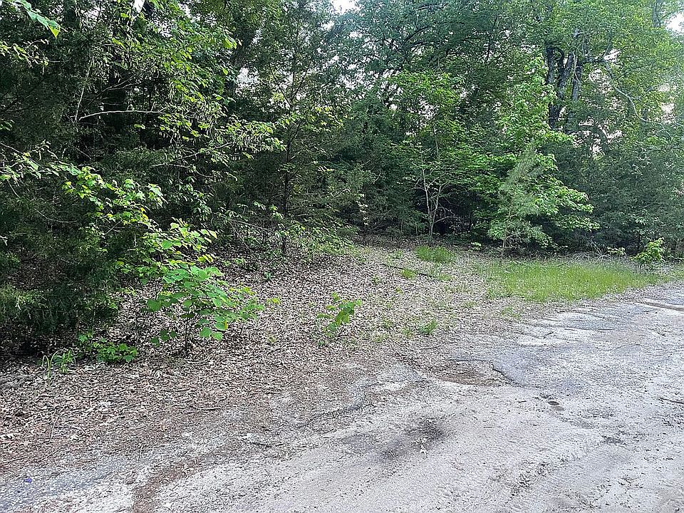 2nd image of 23266 Dogwood Trl